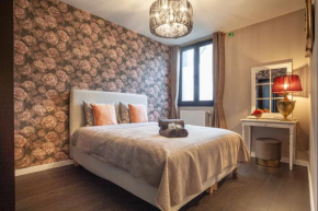 Luxury Suites Royal